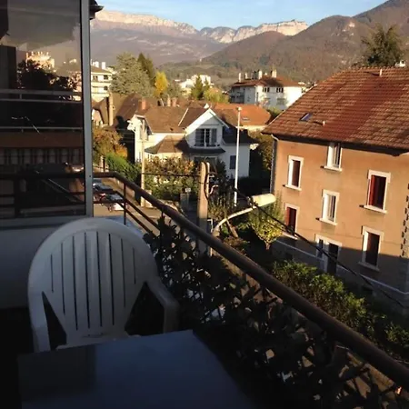 Apartment Cozy With Balcony And Mountain View Annecy